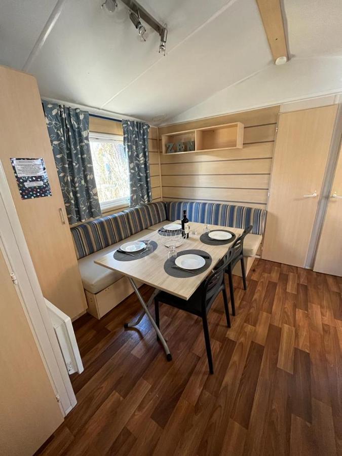 Mobil Home 8 Personnes Camping L'Elysee Vagues Oceanes 勒格罗-迪鲁瓦 外观 照片